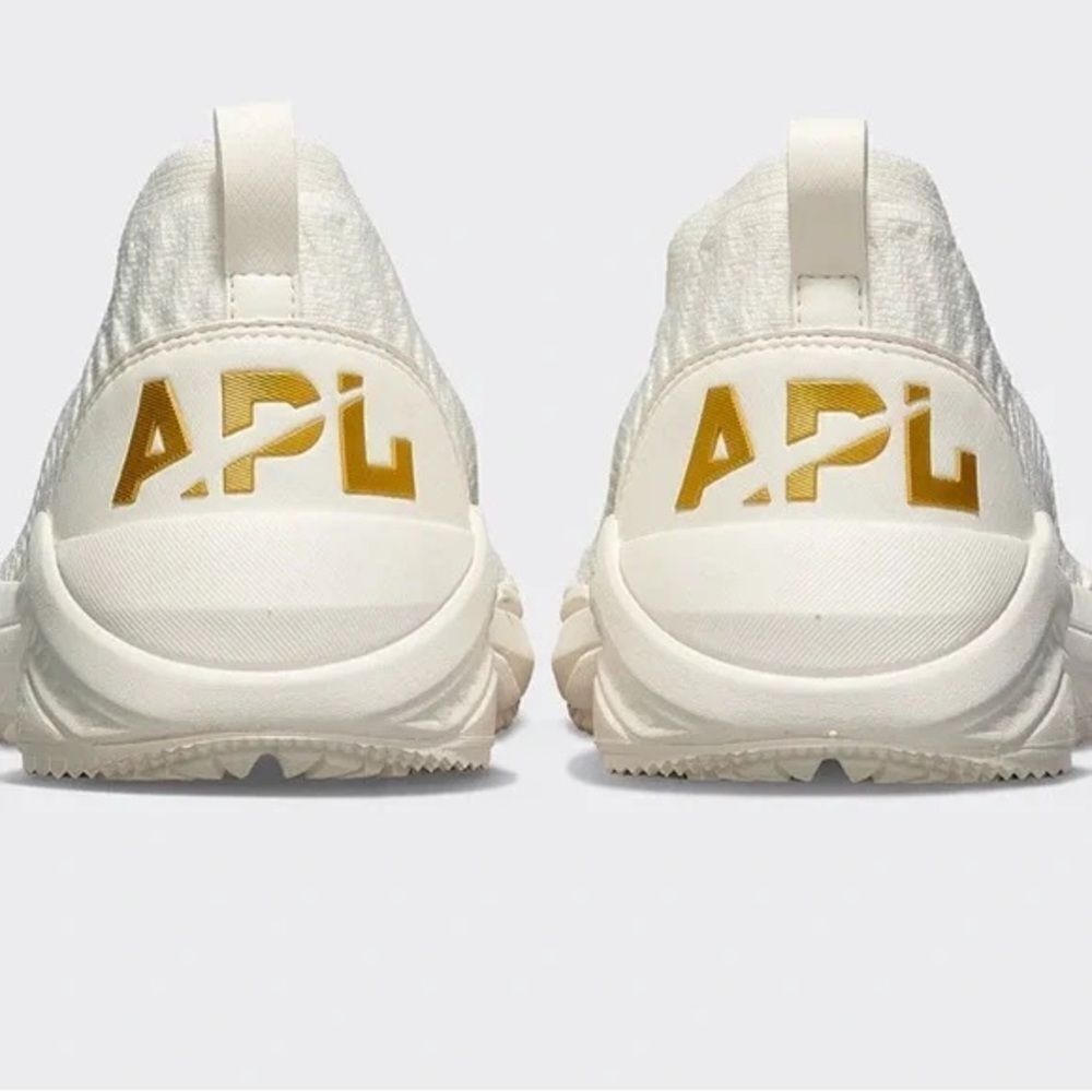 APL Women's Techloom Traveler in Ivory and Gold NEW